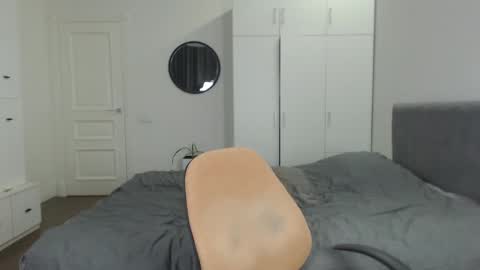 Snapshot of onebestlover chatting on February 21, 2025, 2:38 pm onebestlover online show from February 21, 2025, 2:38 pm