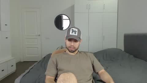 Snapshot of onebestlover chatting on February 25, 2025, 8:47 am onebestlover online show from February 25, 2025, 8:47 am