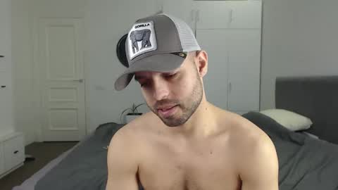 Snapshot of onebestlover chatting on March 2, 2025, 1:05 pm onebestlover online show from March 2, 2025, 1:05 pm