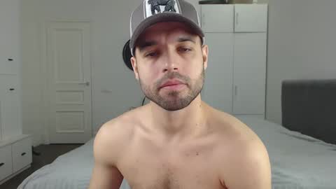 Snapshot of onebestlover chatting on March 5, 2025, 9:05 am onebestlover online show from March 5, 2025, 9:05 am