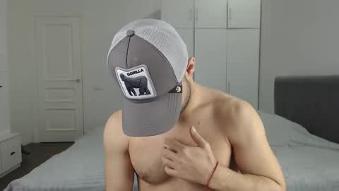 Snapshot of onebestlover chatting on March 6, 2025, 9:03 am onebestlover online show from March 6, 2025, 9:03 am