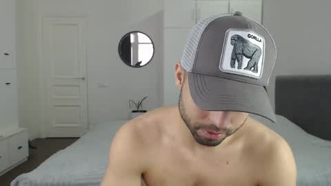 Snapshot of onebestlover chatting on March 6, 2025, 12:19 pm onebestlover online show from March 6, 2025, 12:19 pm