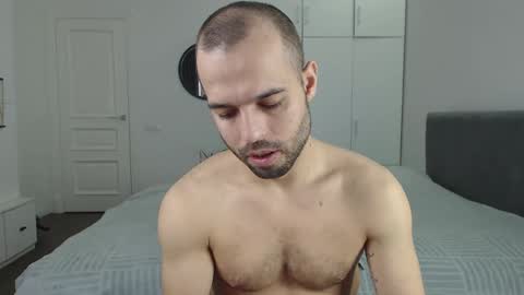 Snapshot of onebestlover chatting on March 8, 2025, 9:39 am onebestlover online show from March 8, 2025, 9:39 am