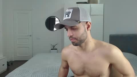 Snapshot of onebestlover chatting on March 9, 2025, 9:57 am onebestlover online show from March 9, 2025, 9:57 am