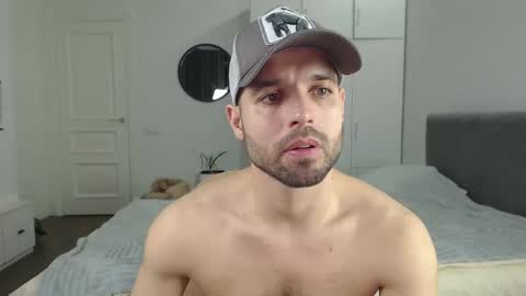 Snapshot of onebestlover chatting on March 9, 2025, 7:15 pm onebestlover online show from March 9, 2025, 7:15 pm