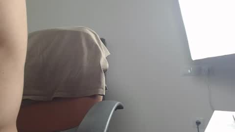 Snapshot of onebestlover chatting on March 12, 2025, 5:17 pm onebestlover online show from March 12, 2025, 5:17 pm