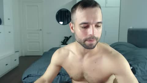 Snapshot of onebestlover chatting on September 22, 2025, 9:17 pm onebestlover online show from September 22, 2025, 9:17 pm