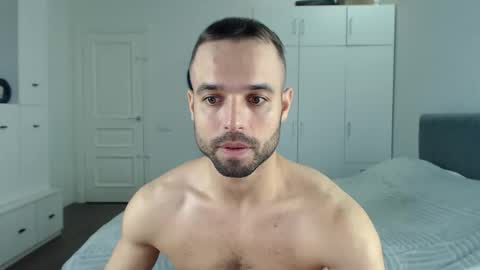 Snapshot of onebestlover chatting on September 29, 2025, 1:38 pm onebestlover online show from September 29, 2025, 1:38 pm