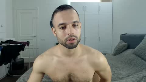 Snapshot of onebestlover chatting on November 13, 2025, 8:57 am onebestlover online show from November 13, 2025, 8:57 am