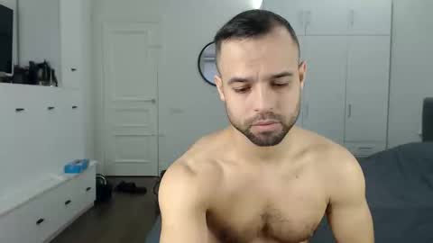 onebestlover online show from April 9, 2026, 6:02 am