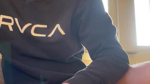 oneeno88 online show from February 4, 2026, 8:31 am