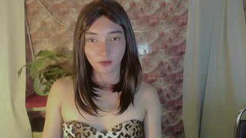 Snapshot of onelesslonelygirl69 chatting on June 13, 2026, 9:29 am KLIER online show from June 13, 2026, 9:29 am