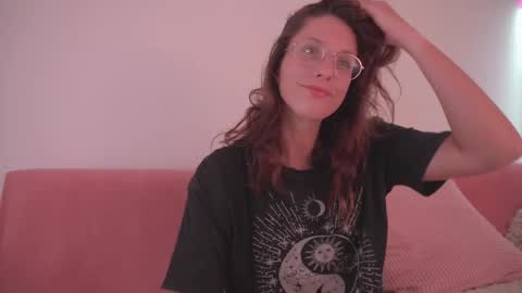 Ariel online show from September 10, 2025, 9:15 pm