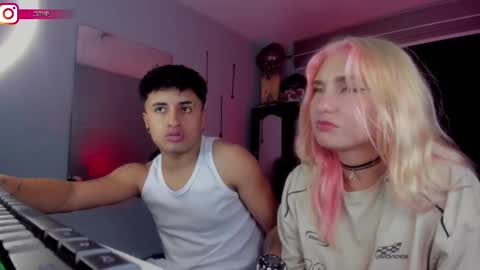 YIN MIGUEL online show from March 9, 2025, 9:14 pm