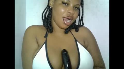 Snapshot of oneofdbestchubbygaloncb chatting on June 28, 2026, 4:40 am oneofdbestchubbygaloncb online show from June 28, 2026, 4:40 am