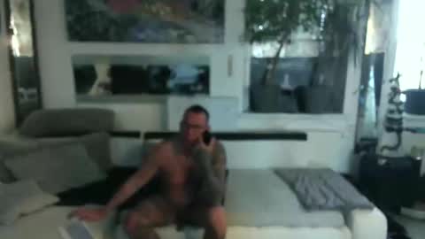 .....mICha..... online show from April 4, 2026, 3:09 pm