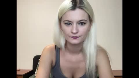 Snapshot of onika_cox chatting on September 15, 2025, 9:59 pm Onika online show from September 15, 2025, 9:59 pm