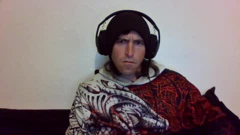 Snapshot of oniyoshiken chatting on April 6, 2026, 3:24 pm oniyoshiken online show from April 6, 2026, 3:24 pm