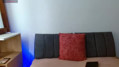 onlily online show from February 24, 2026, 7:56 pm