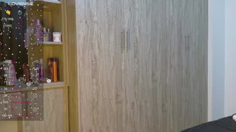 Bestie online show from January 19, 2025, 2:04 am