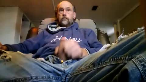 only01love online show from January 5, 2025, 6:56 pm