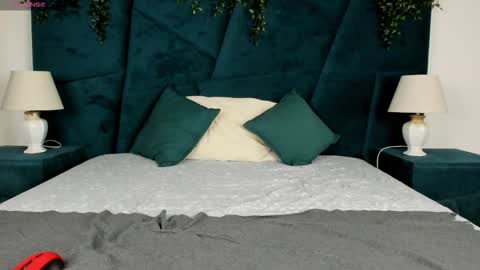 Snapshot of only_eric chatting on November 9, 2025, 7:50 am Erick online show from November 9, 2025, 7:50 am