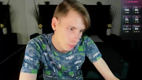 Snapshot of only_eric chatting on November 13, 2025, 8:13 am Erick online show from November 13, 2025, 8:13 am