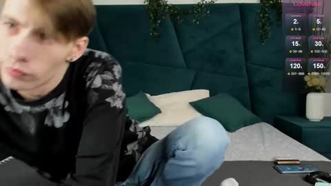 Snapshot of only_eric chatting on November 21, 2025, 7:40 am Erick online show from November 21, 2025, 7:40 am