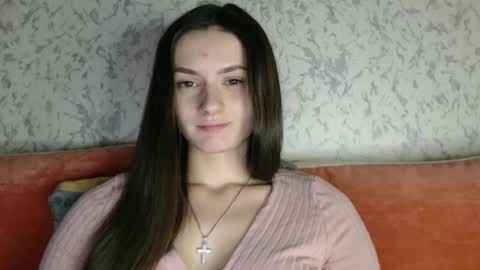 Snapshot of only_ubutterfly chatting on December 22, 2024, 9:42 pm Amalia online show from December 22, 2024, 9:42 pm