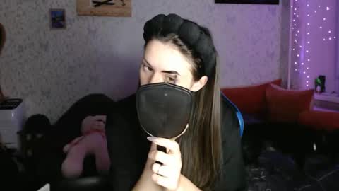 Amalia online show from April 13, 2026, 5:29 pm