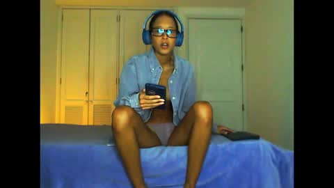 Only Becca online show from March 1, 2026, 3:41 am