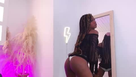 Snapshot of onyx_ebony chatting on October 11, 2025, 1:09 pm onyx_ebony online show from October 11, 2025, 1:09 pm