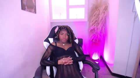 Snapshot of onyx_ebony chatting on October 15, 2025, 3:45 pm onyx_ebony online show from October 15, 2025, 3:45 pm