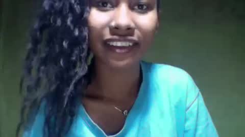 oolyette online show from October 1, 2025, 7:25 am