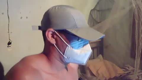 oomaurooo online show from November 22, 2025, 7:07 am