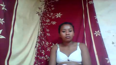 Snapshot of oooozafiette chatting on May 23, 2026, 6:23 pm oooozafiette online show from May 23, 2026, 6:23 pm