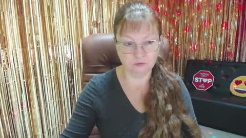 Vanessa online show from September 17, 2025, 4:58 am