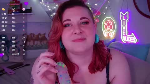 Snapshot of opalreigning chatting on January 31, 2025, 1:45 pm Opal online show from January 31, 2025, 1:45 pm