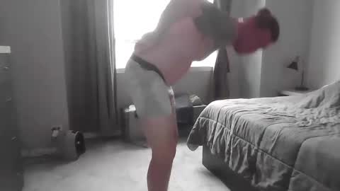 open_torequest online show from November 25, 2025, 8:09 pm