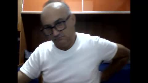 Snapshot of orac68 chatting on October 31, 2025, 11:55 am orac68 online show from October 31, 2025, 11:55 am