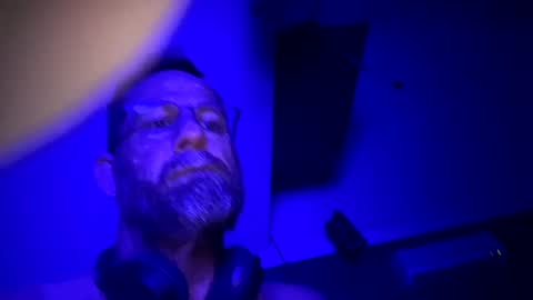 oralking123 online show from December 31, 2024, 8:26 am