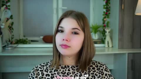 Jenny online show from December 23, 2025, 1:14 am