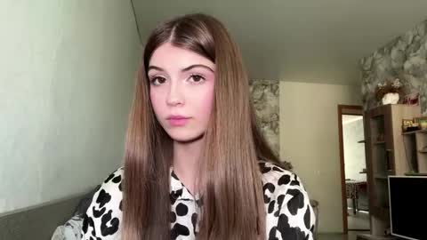 Yesenia online show from May 21, 2026, 8:43 am