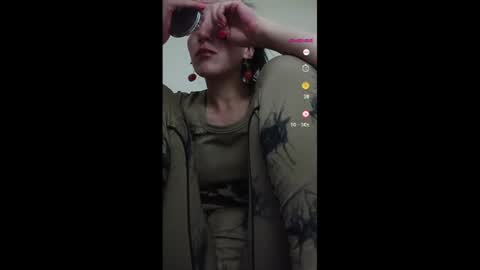 Snapshot of oriana_111 chatting on July 9, 2026, 5:00 am oriana_111 online show from July 9, 2026, 5:00 am