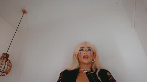 Oriana braom online show from February 4, 2025, 1:13 am