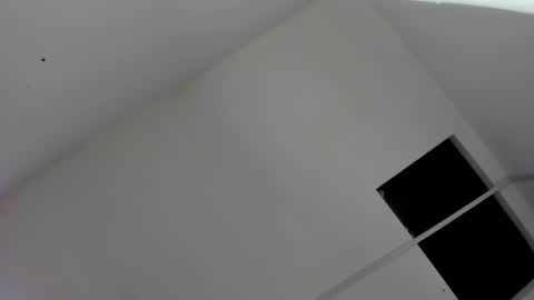 Miss Guzman  online show from March 12, 2025, 12:04 pm