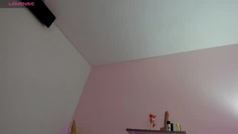 Miss Guzman  online show from May 11, 2026, 5:24 am
