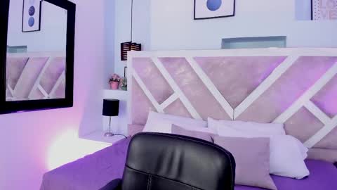 Miss Guzman  online show from May 26, 2026, 3:46 am