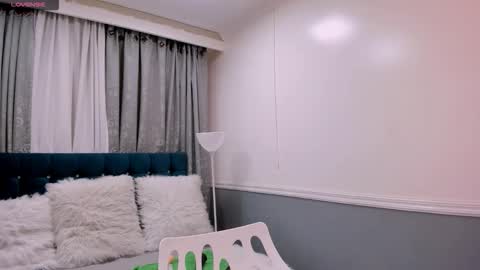 Oriana  online show from October 14, 2025, 11:33 am