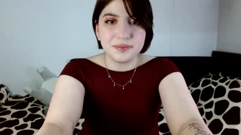 Snapshot of oriana_secret chatting on June 15, 2026, 4:15 am Oriana online show from June 15, 2026, 4:15 am